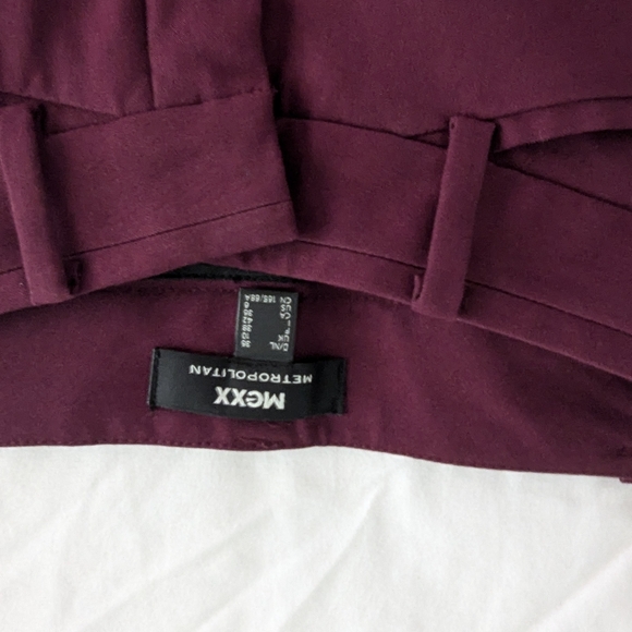 Mexx Skinny Burgundy Dress Pants - Picture 3 of 3